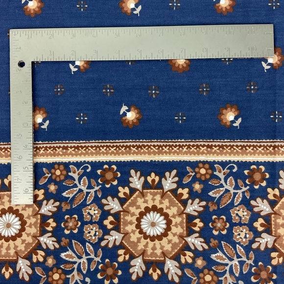 Vintage SpectrumTrend brown blue floral cotton fabric 40”L x 45” W - Picture 3 of 5